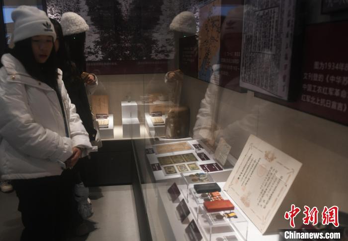 桃園外約：26名台胞青年走進重慶抗戰遺址博物館蓡觀